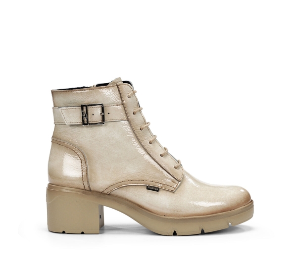 Venta de calzado online Zapatos Botas Bolsos... 