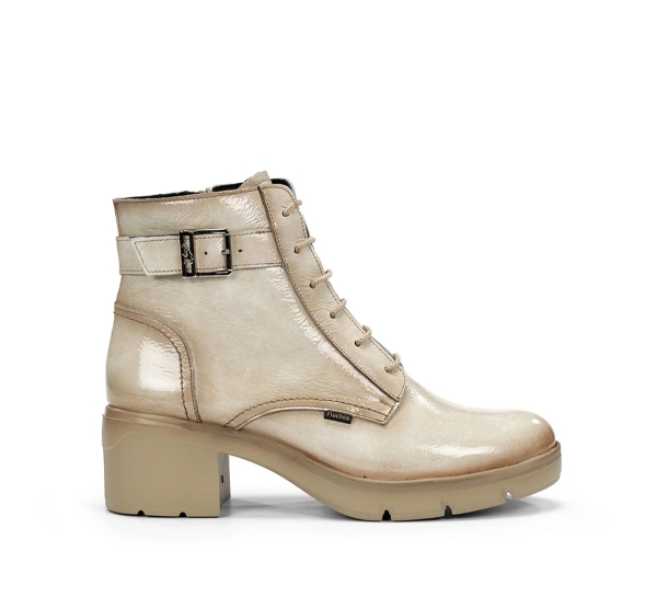 Venta de calzado online Zapatos Botas Bolsos... 