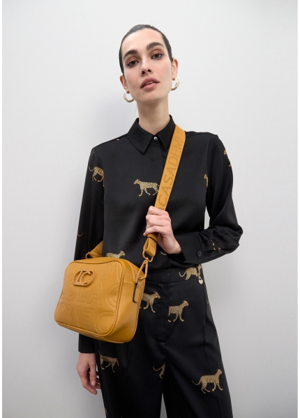 Venta de calzado online Zapatos Botas Bolsos... 