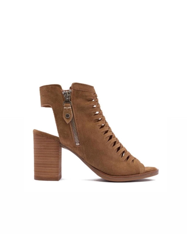 Amor a primera vistanosotras ya la tenemos en nuestra #wishlist Nueva 