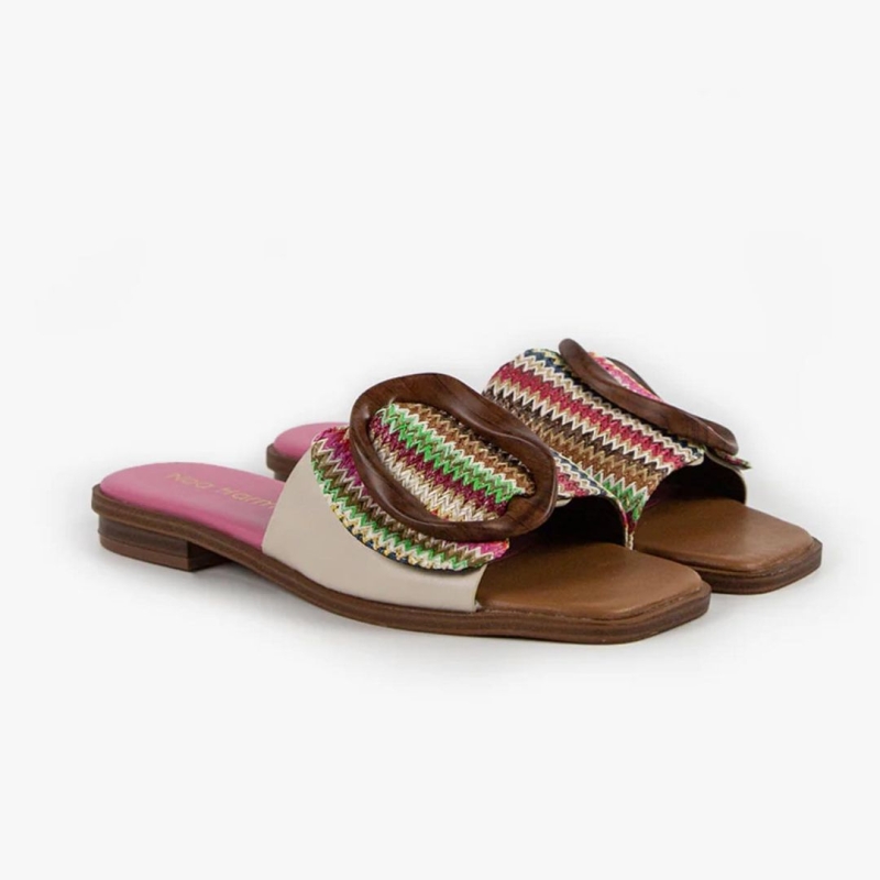 Hoy os presentamos una de nuestras palas favoritas,con rafia multicolor, napa ve 